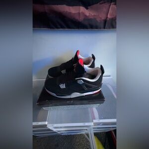 Jordan 4 breds 2019 size 11